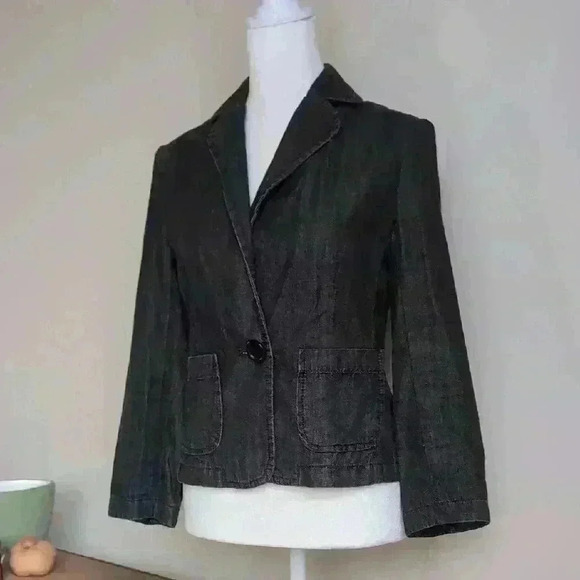 Banana Republic Black Cotton Denim Jacket - Picture 2 of 8